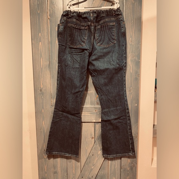 Motherhood Maternity Red Belly Graphic Tee and Liz Lange Jean Set - Size M / 10 - Picture 3 of 7